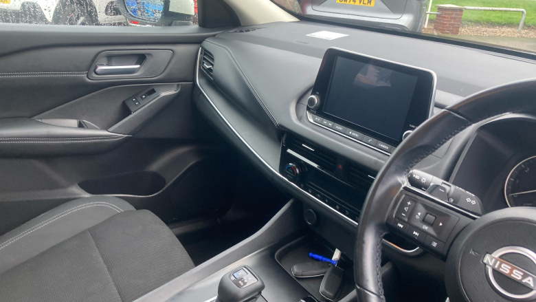 Nissan Qashqai 1.3 DiG-T MH 158 Acenta Premium 5dr Xtronic Petrol Hatchback